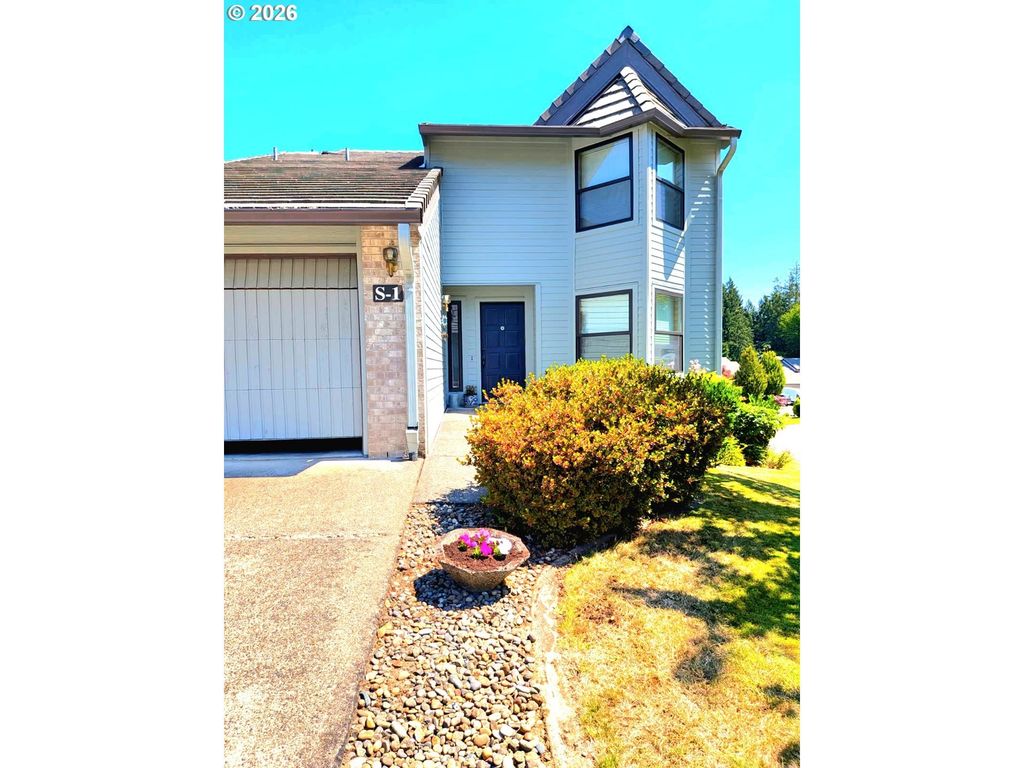 3300 Ne 164th St S-1, Ridgefield