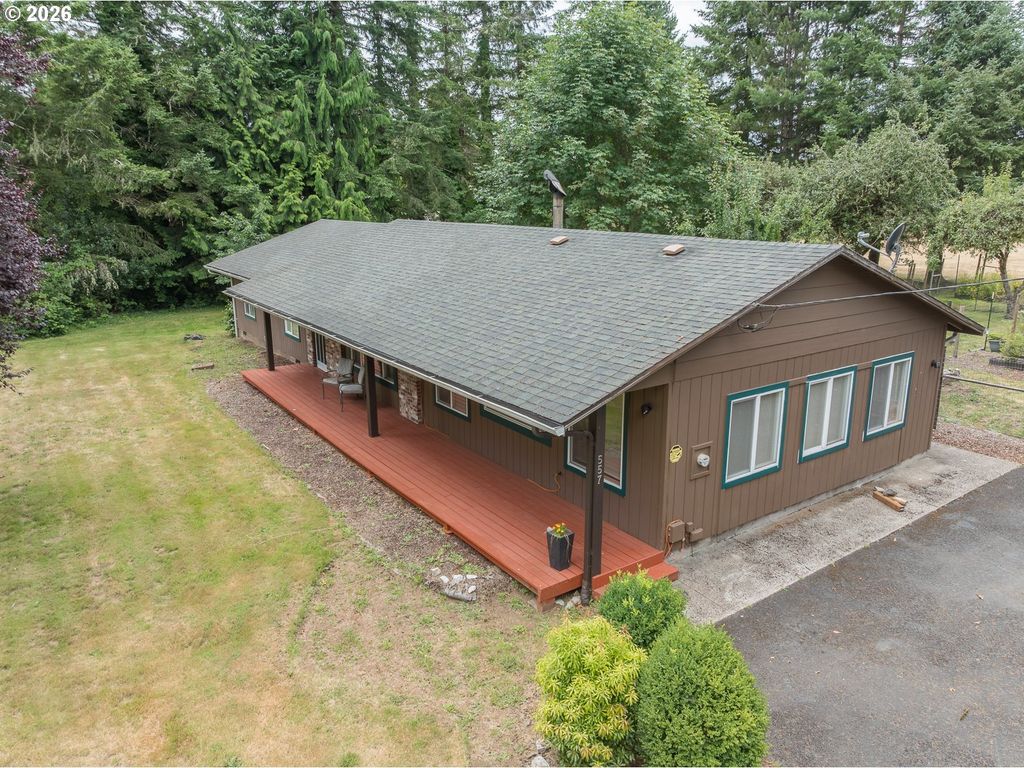 557 N Gaither St, Siletz