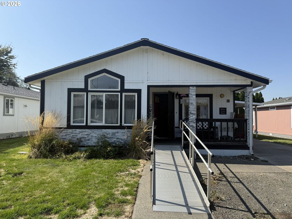 910 Cowl St 52, Milton-Freewater