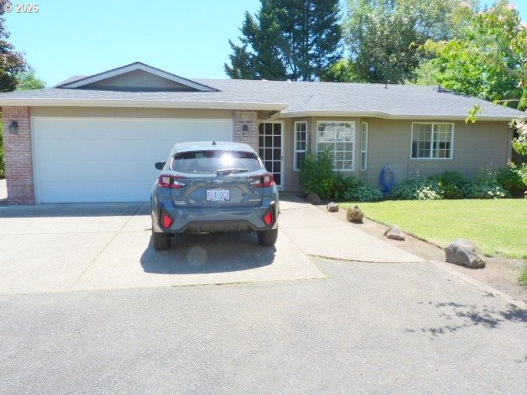 1575 Canary Ct, Salem