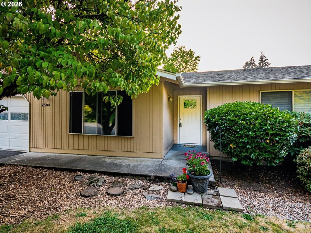 2504 Nw 100th St, Vancouver