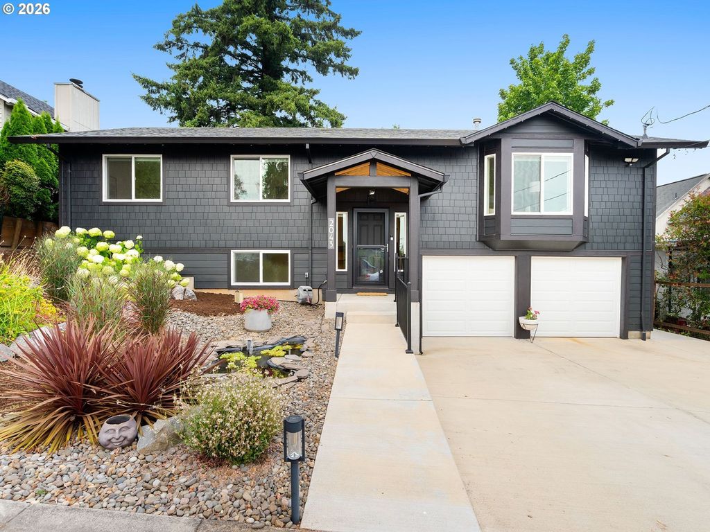 2043 Canemah St, West Linn
