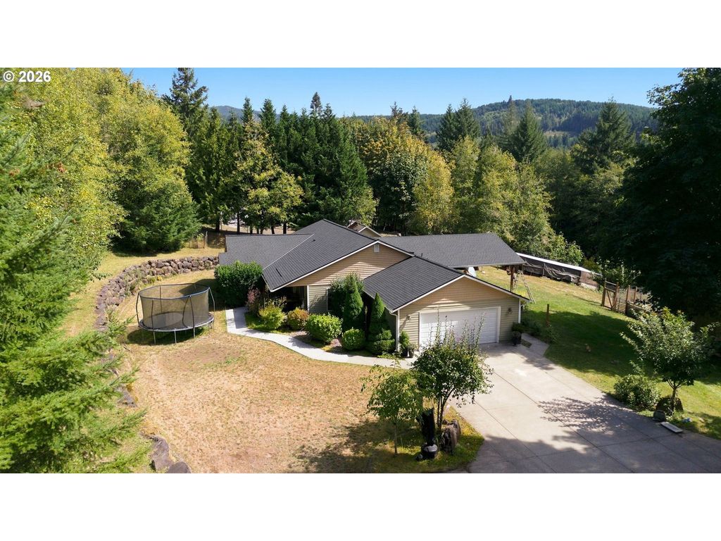 186 Tara Ln, Kalama