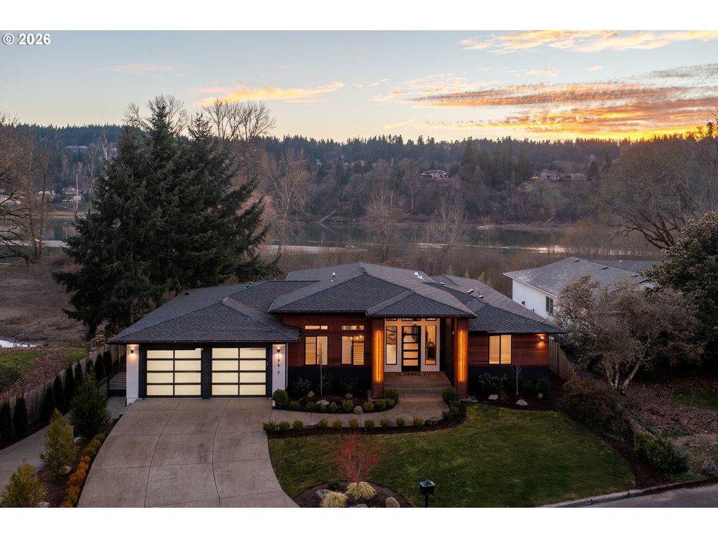 19697 Se Cottonwood St, Milwaukie