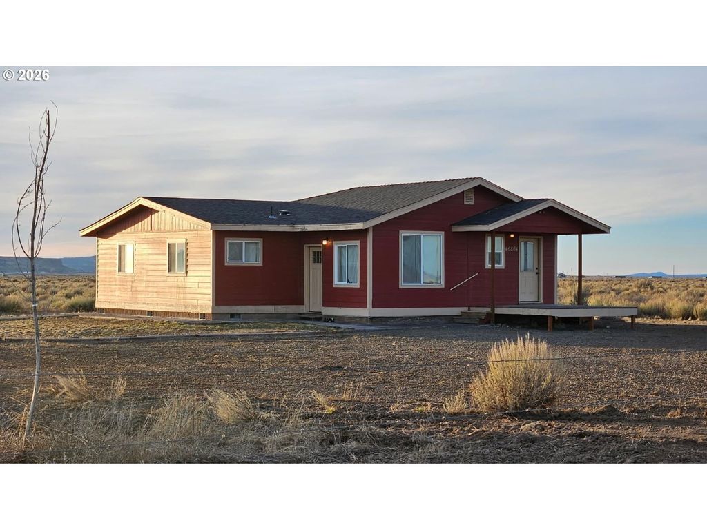 46864 Tucker Rd, Christmas Valley