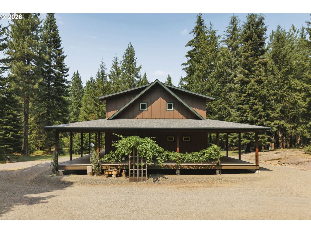 19 Lois Ln, Trout Lake