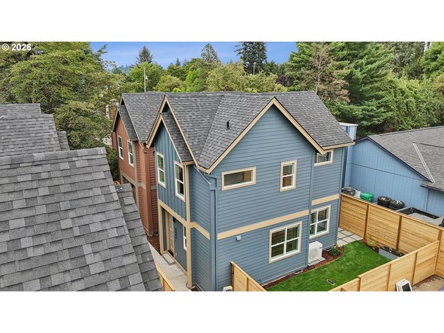 5446 Ne Prescott St 4, Portland