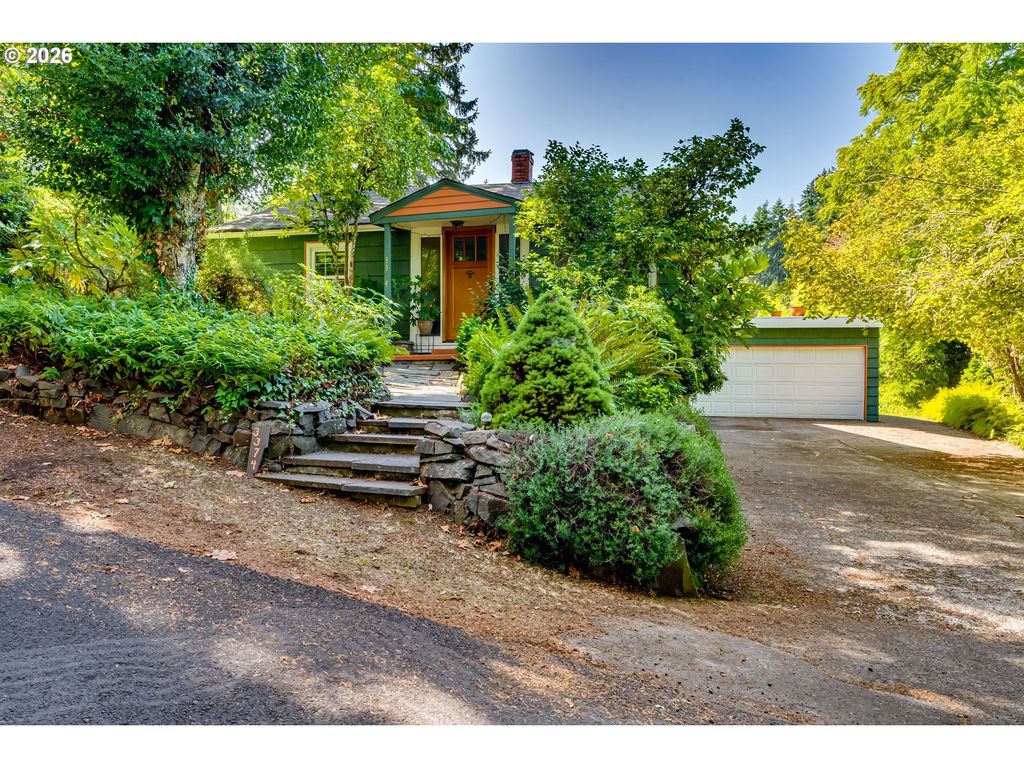 3374 Loma Linda Dr, Eugene