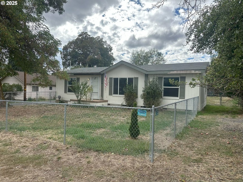 1904 Logan St, Klamath Falls