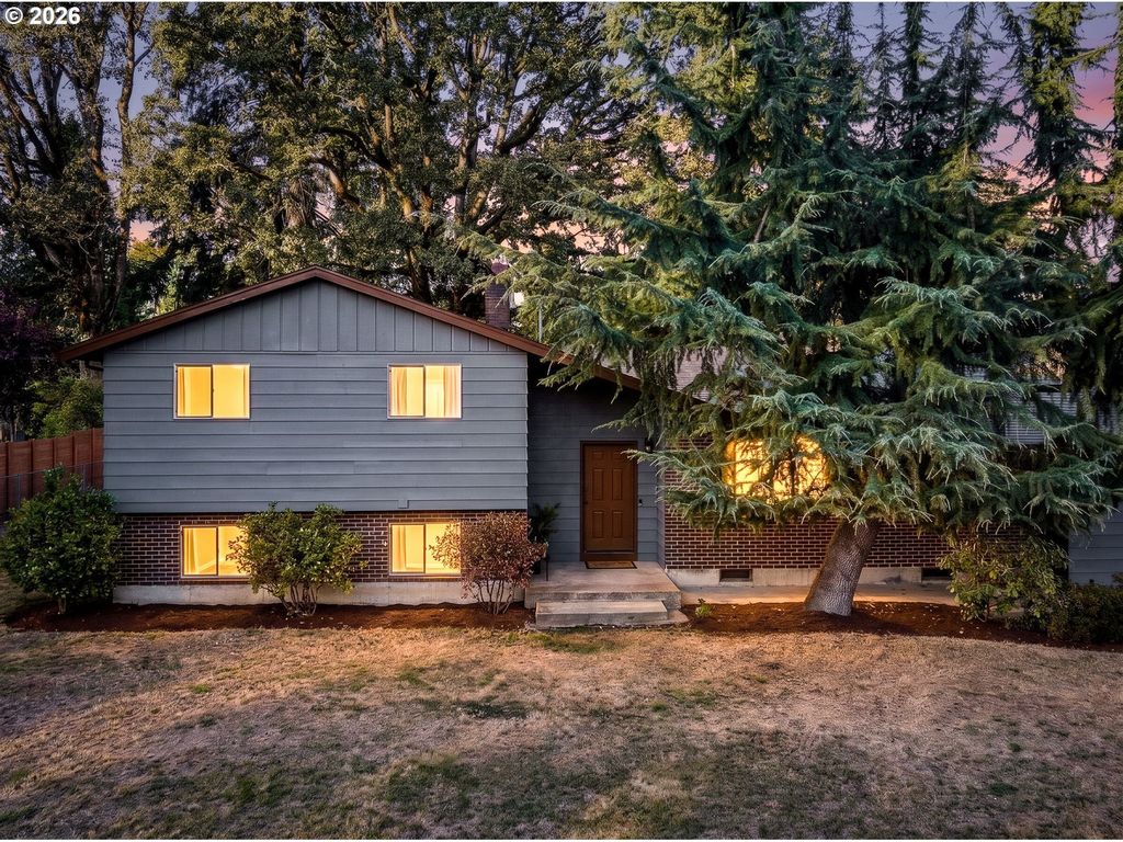3355 Se Deswell St, Milwaukie