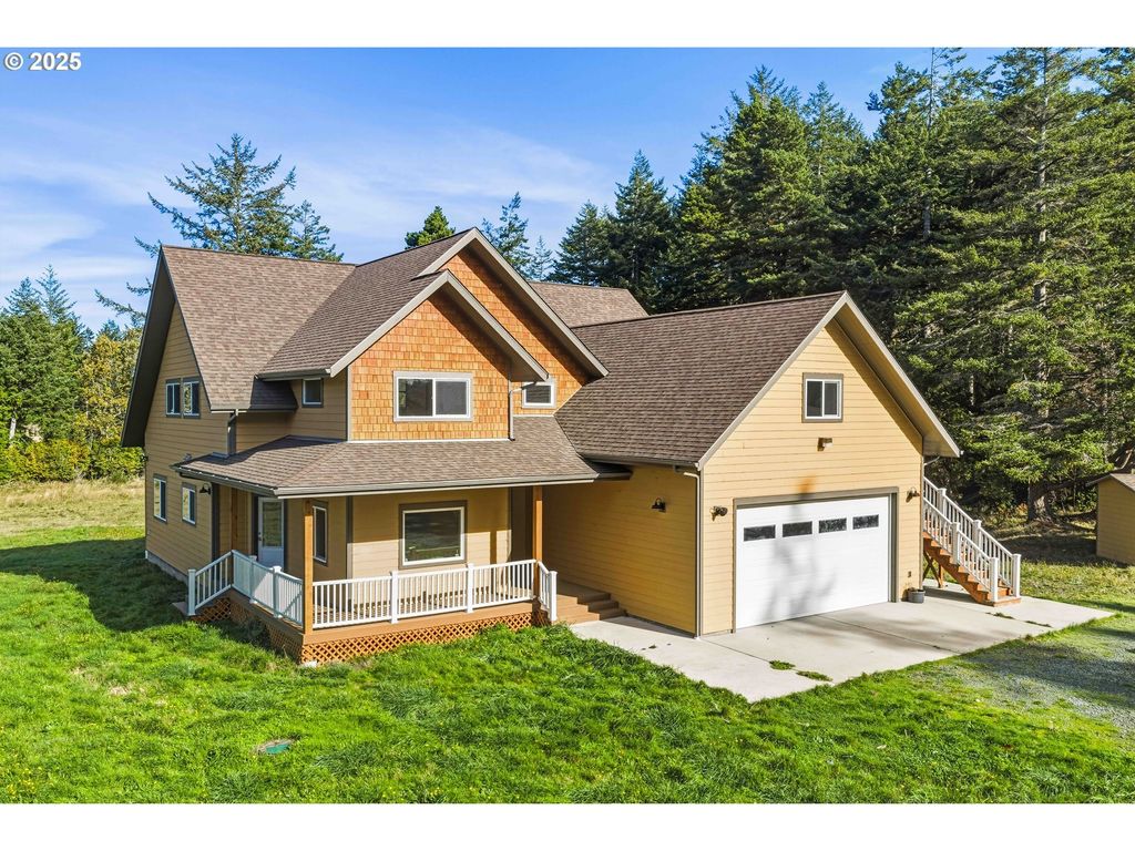 55942 Lost Valley Rd, Bandon