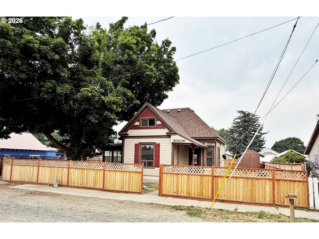1036 Tamar St, Baker City