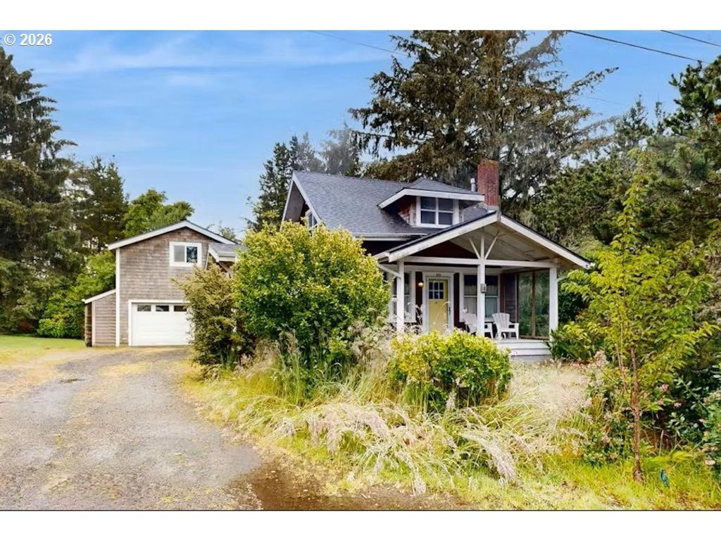 641 D St, Gearhart