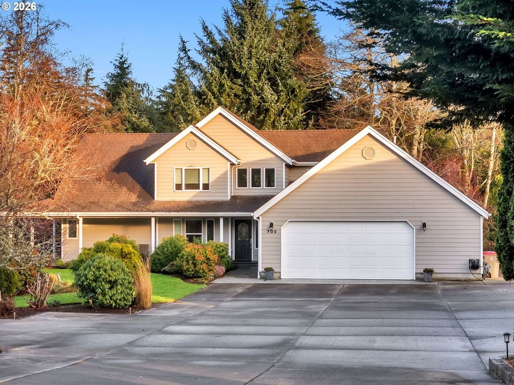 702 Sw Juniper Ave, Warrenton