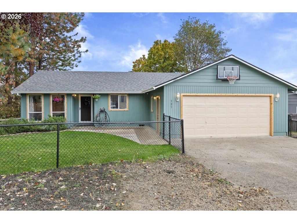 125 Aloha Ct, Roseburg