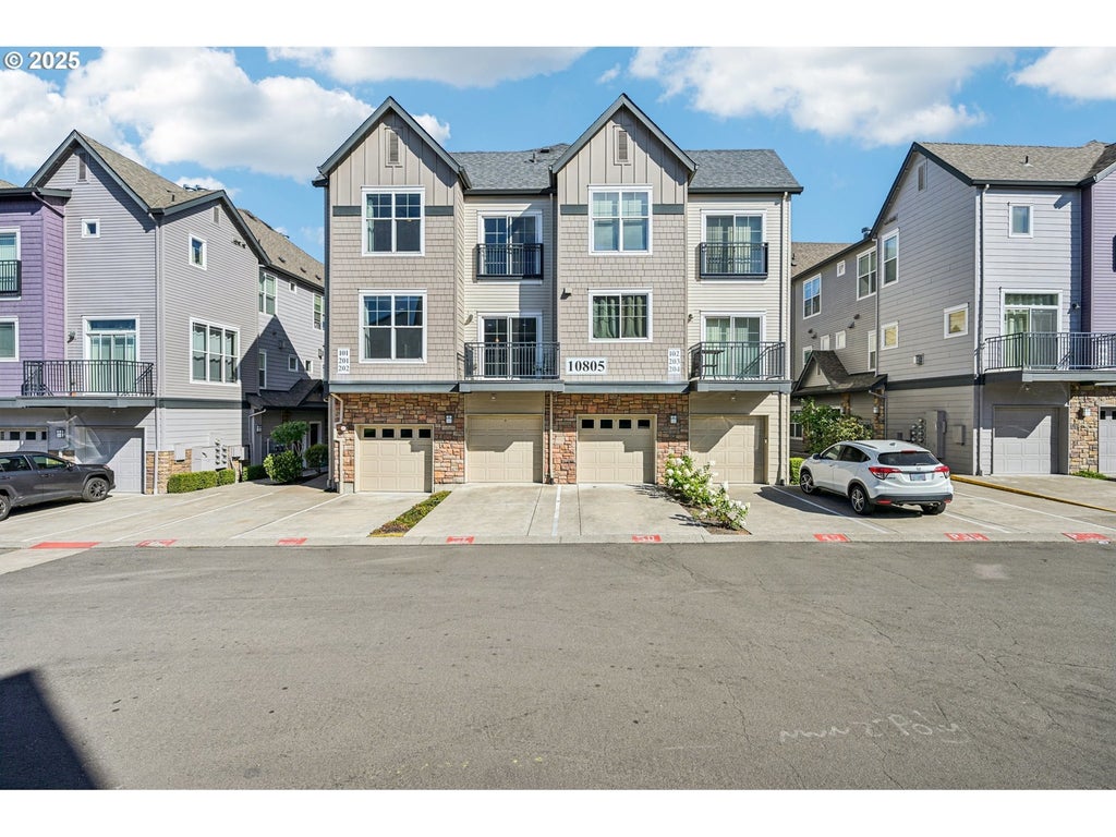 10805 Ne Red Wing Way 201, Hillsboro