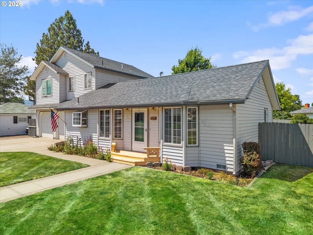 2280 D St, Baker City