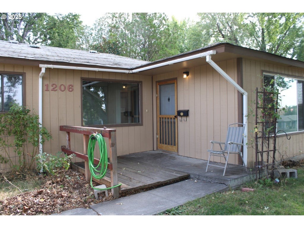 1206 Sw 24th St, Pendleton