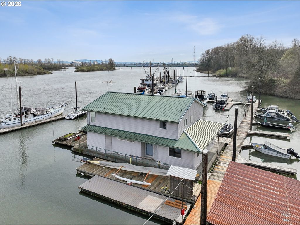 12800 Nw Marina Way #3, Portland