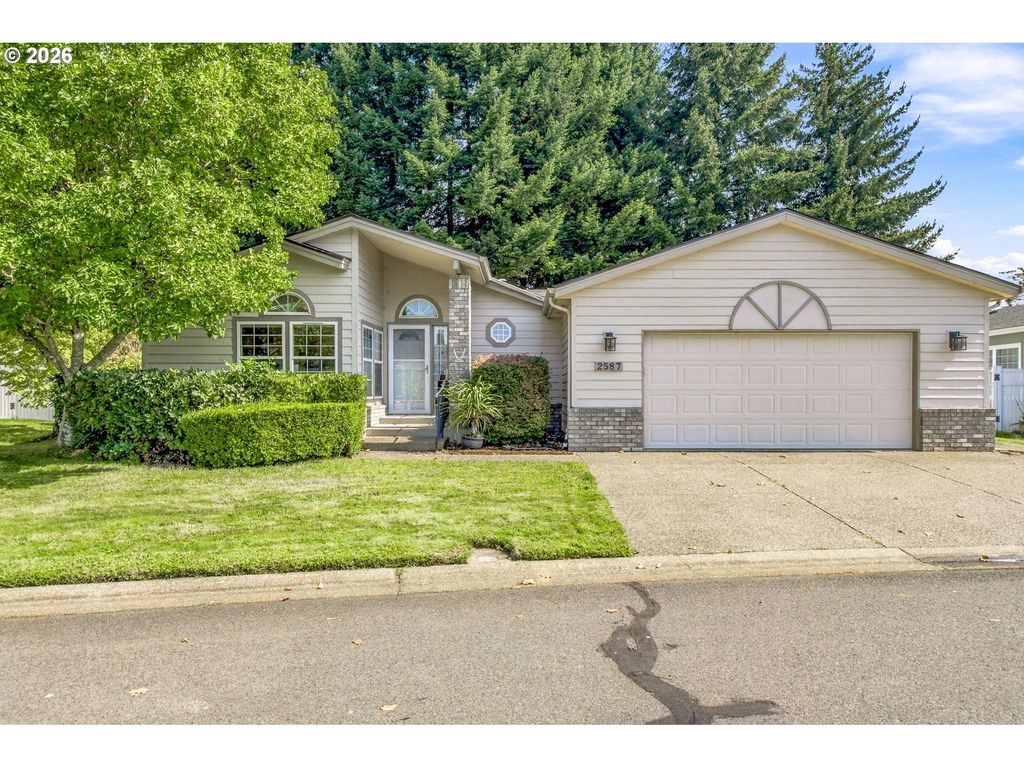 2587 Northampton, Eugene