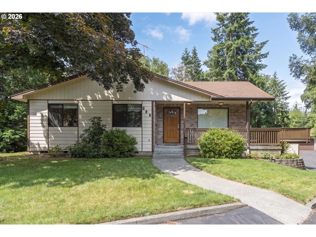 299 Cedar Ln, Longview