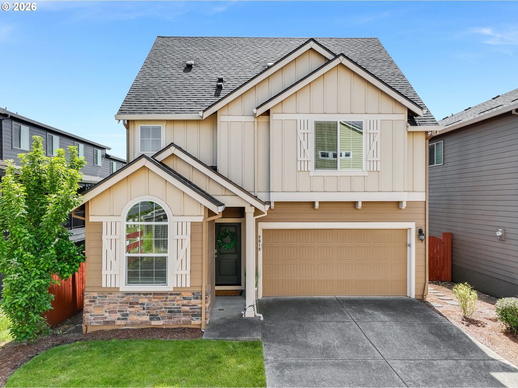 9019 N Dogwood St, Camas