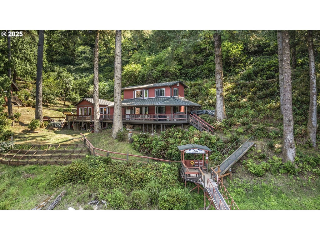 1547 N Tenmile Lake, Lakeside