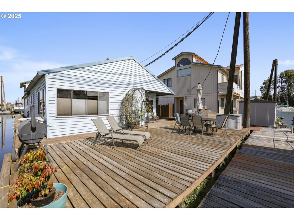 331 Ne Bridgeton 7, Portland