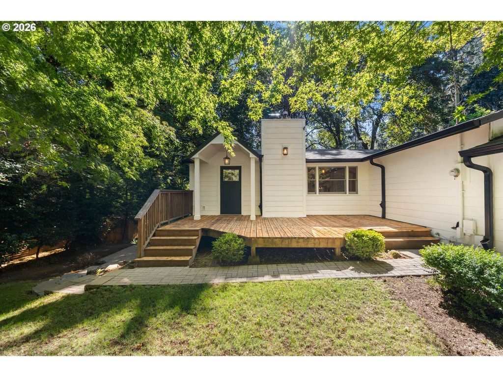 4596 Lamont Way, Lake Oswego