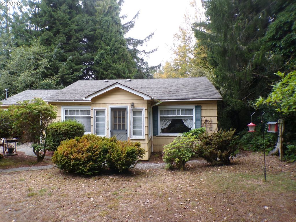 85100 Highway 101, Florence