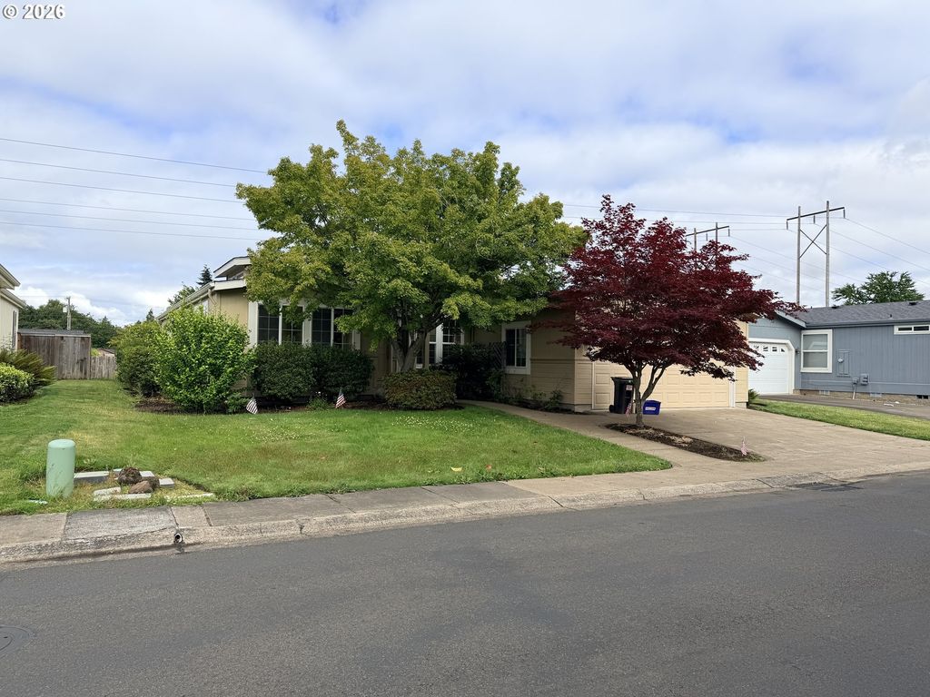 4055 Royal Ave 13, Eugene