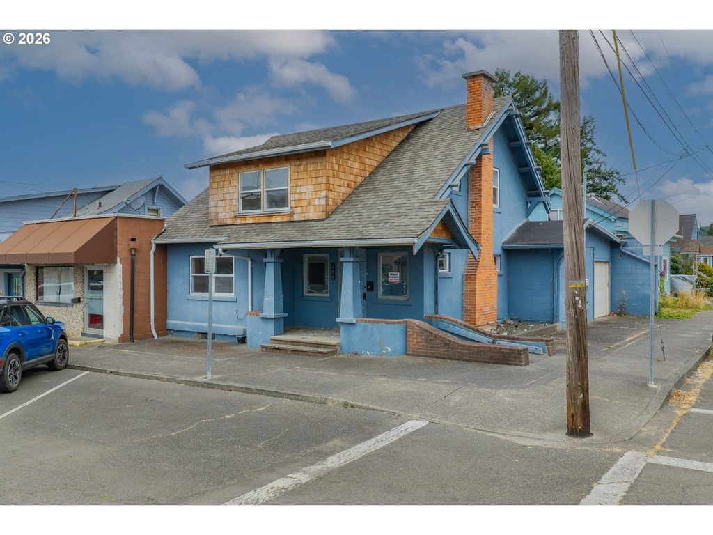 190 E 3rd St, Coquille