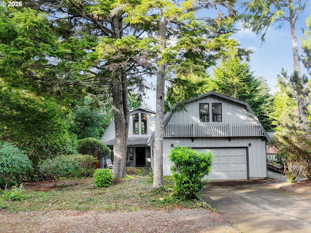315 Seagrove Loop, Lincoln City