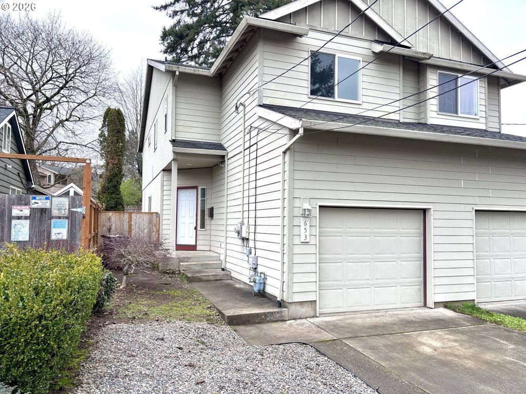 653 Nw 1st St, Gresham