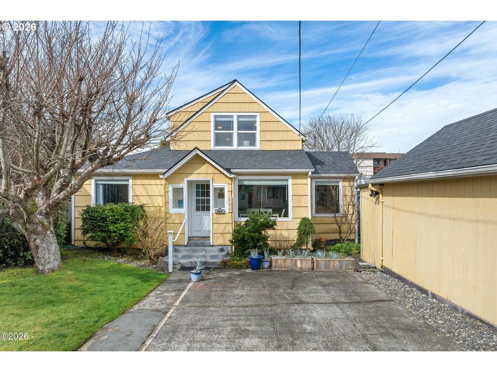 580 S Columbia St, Seaside