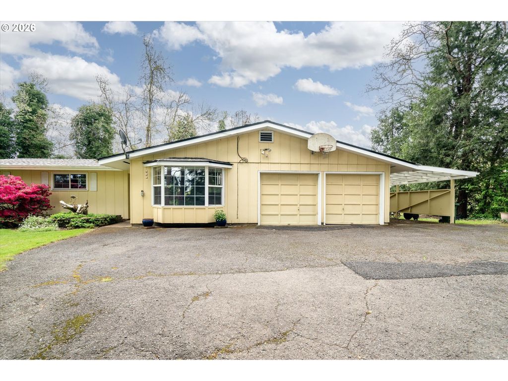 78492 Currin Blvd, Cottage Grove
