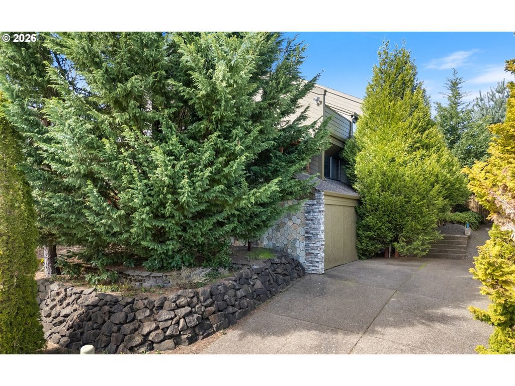 17589 Sw Sarala St, Beaverton