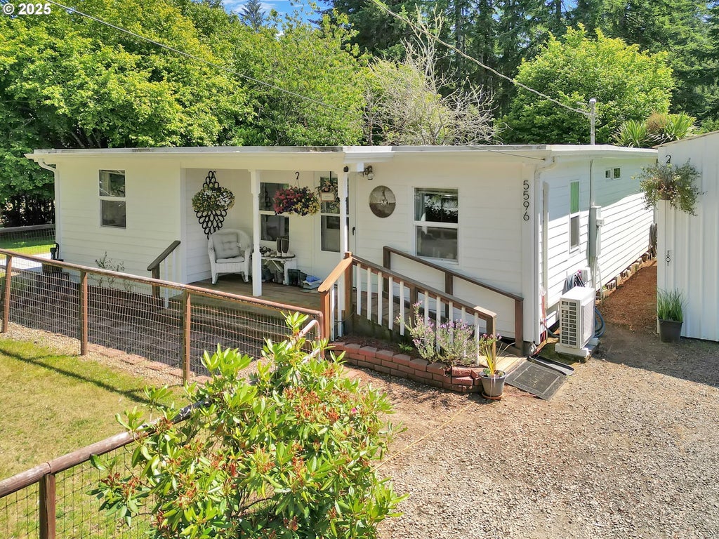 5596 Canary Rd, Florence