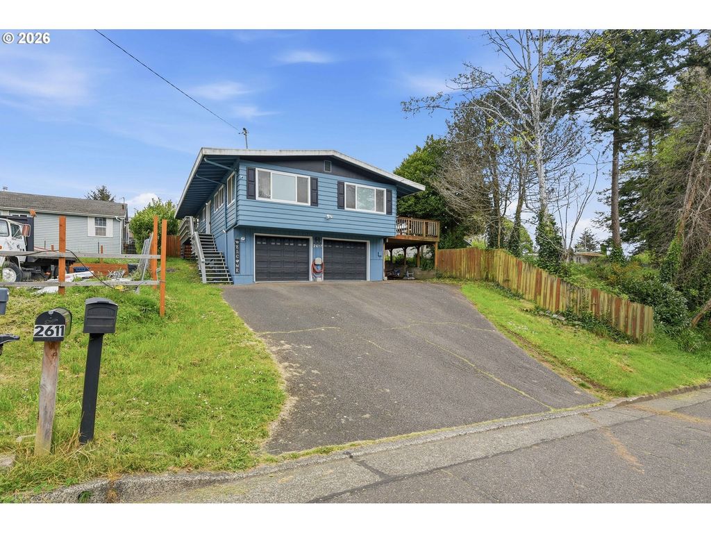 2617 Union Ave, North Bend