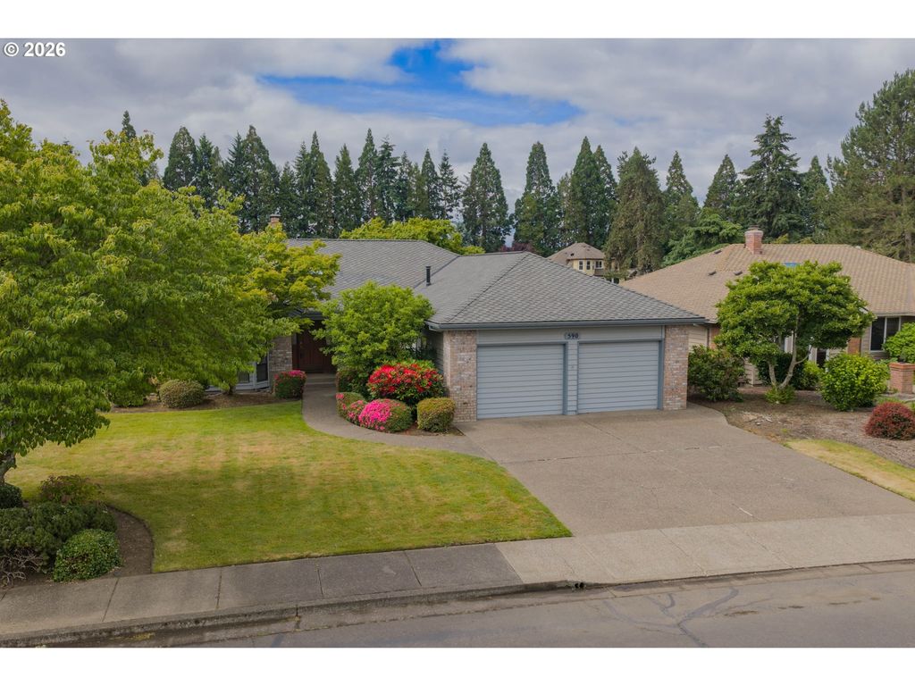 590 Snead Dr N, Keizer