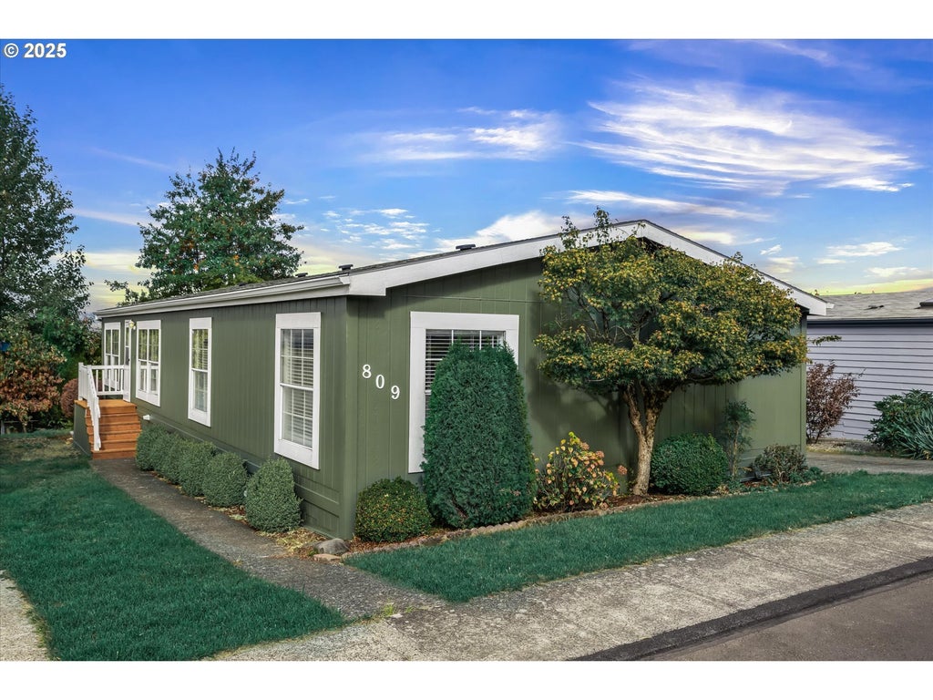 809 Sw Crestview Way, Troutdale