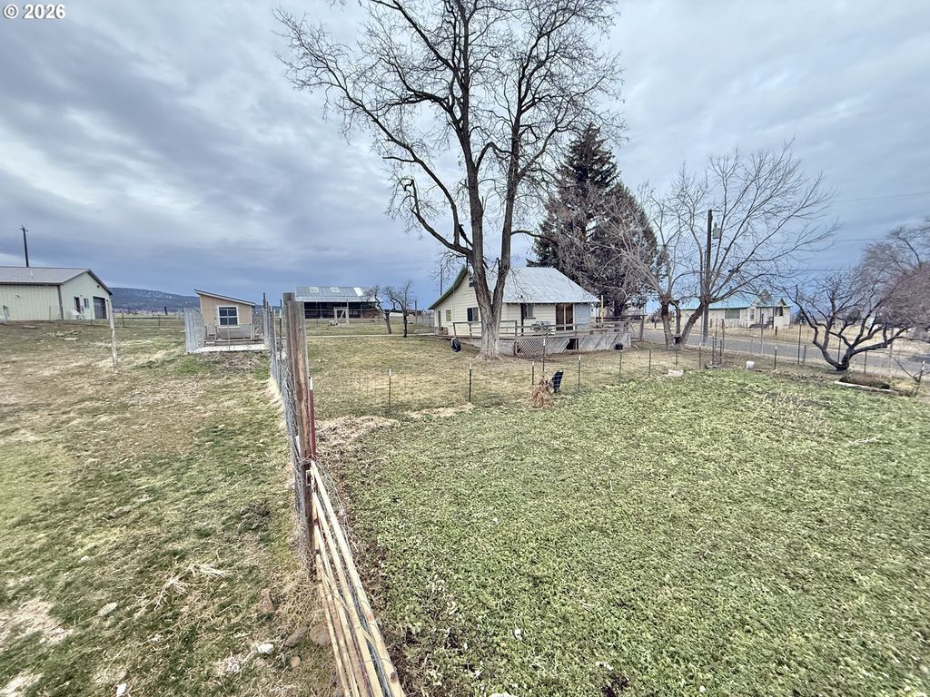 455 W 3rd St, Long Creek
