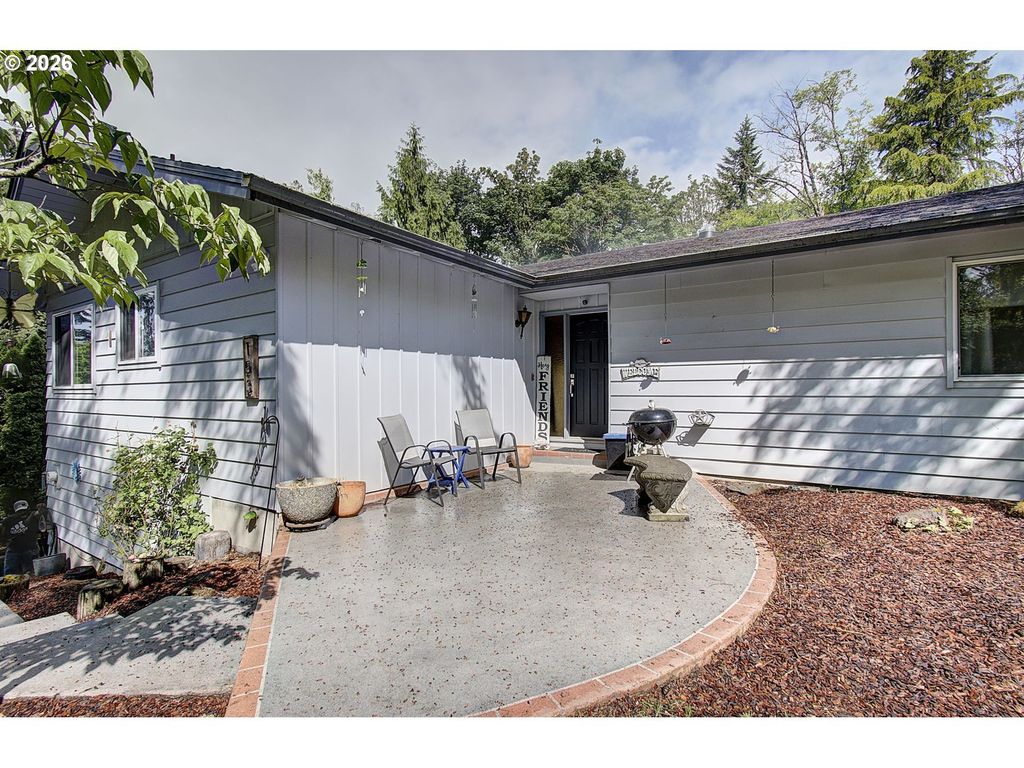153 Monticello Dr, Longview