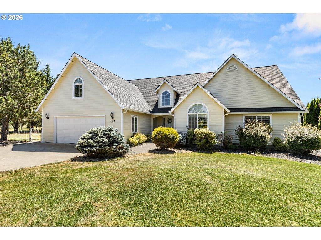 174 Wood Duck Ln, Roseburg