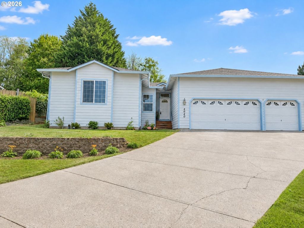 4040 Nw 18th Cir, Camas