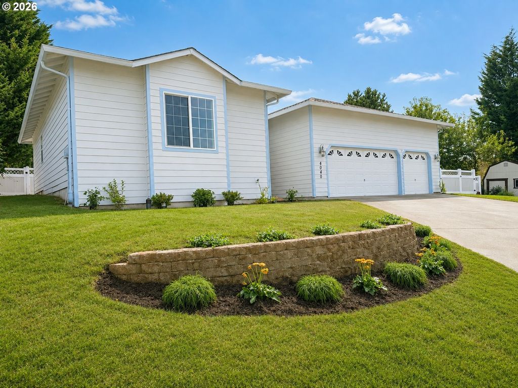 4040 Nw 18th Cir, Camas