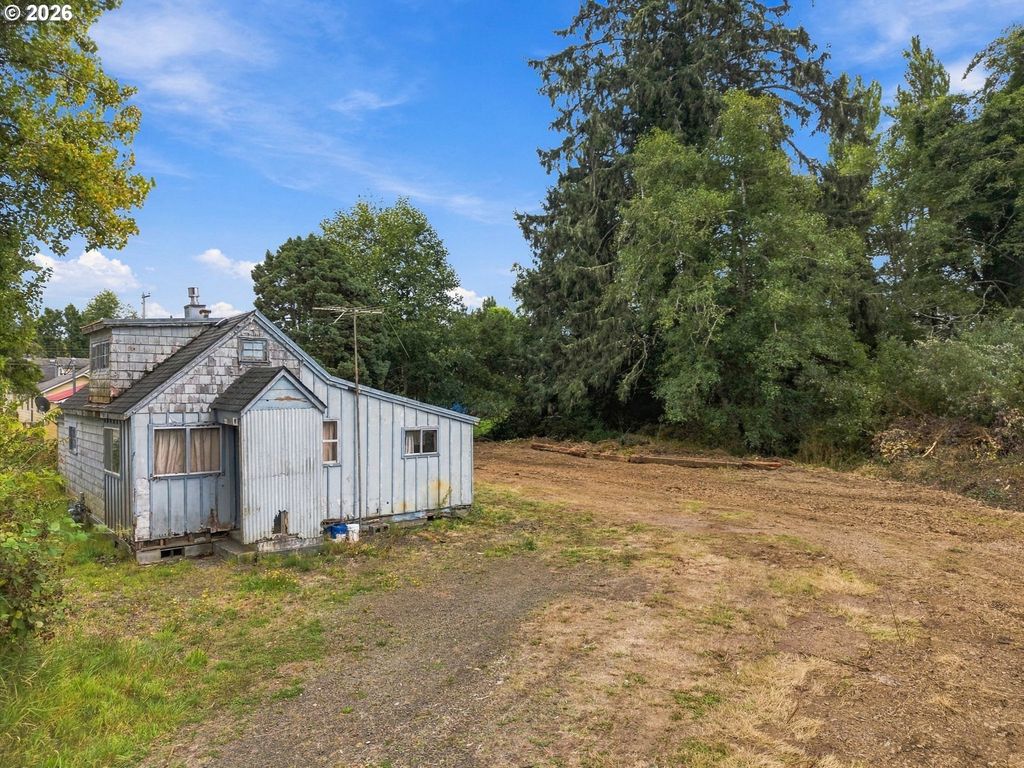 440 Sw Main Ct, Warrenton