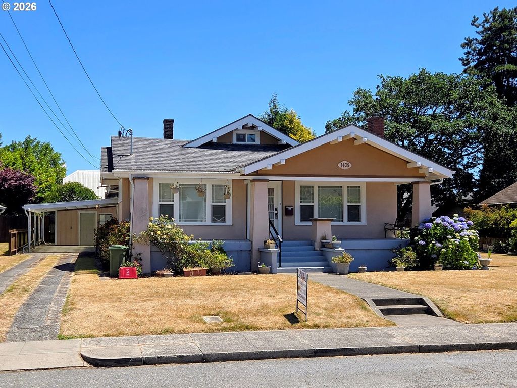 1439 Union Ave, North Bend