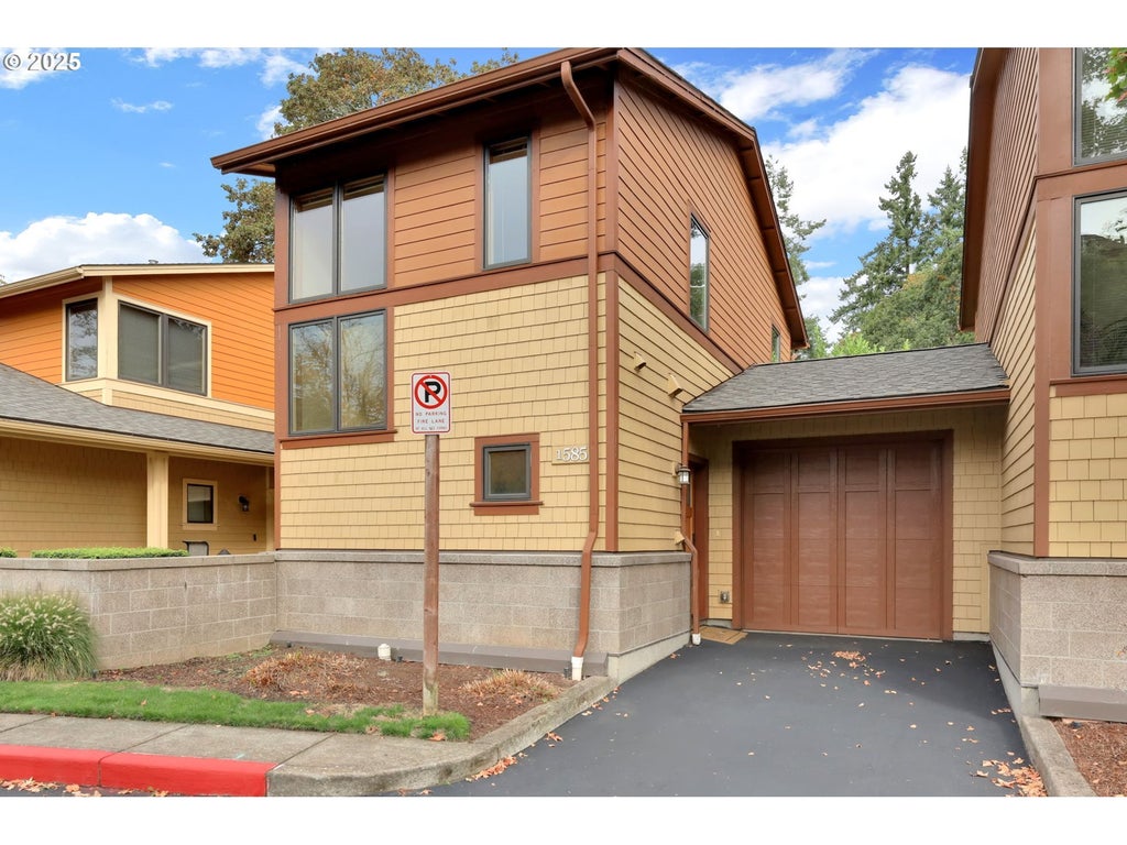 1585 Farm House Dr, Eugene