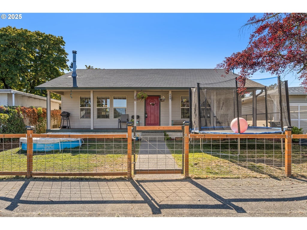 440 W Agee St, Roseburg